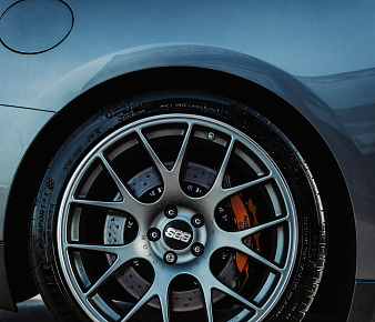 Пластиковые подкрылки для автомобиля: главные преимущества